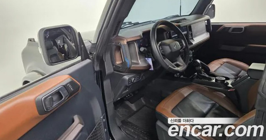 Ford Bronco 