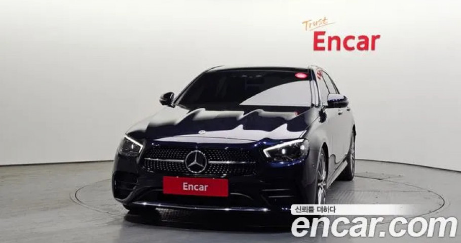 Mercedes-Benz E-Class 