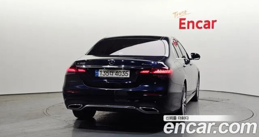 Mercedes-Benz E-Class 