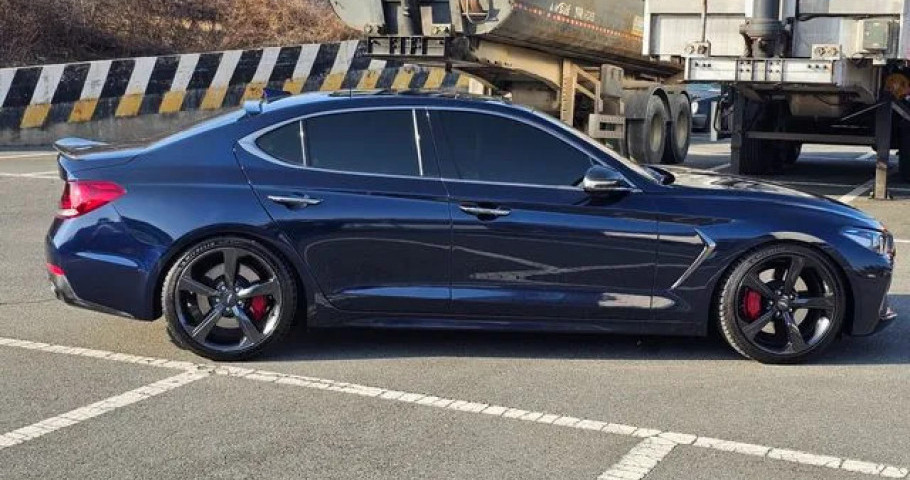 Genesis G70 