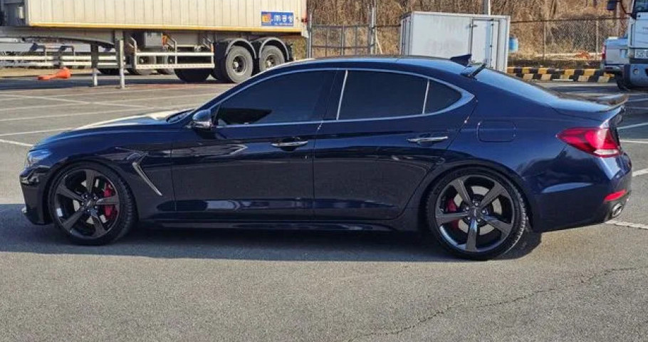 Genesis G70 