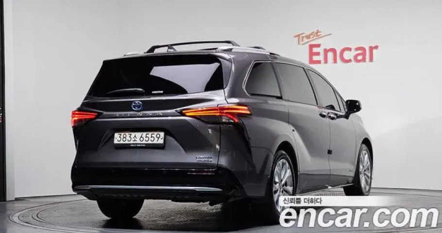 Toyota Sienna 