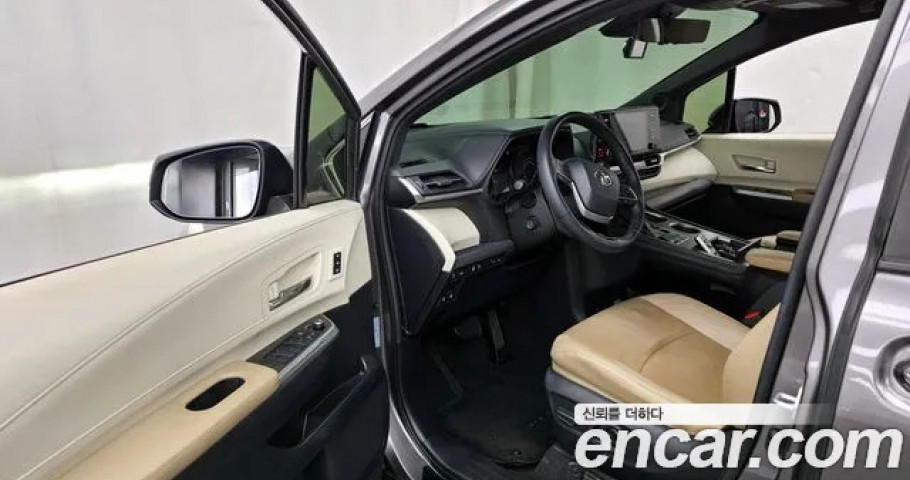 Toyota Sienna 