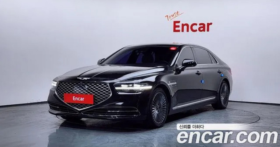 Genesis G90 
