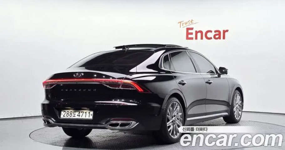 Hyundai Grandeur 