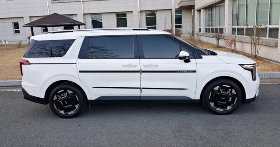 Kia Carnival 