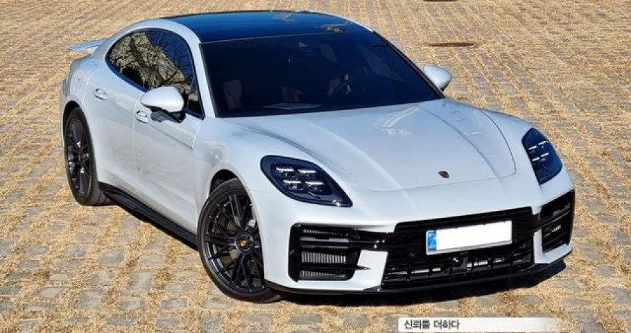 Porsche Panamera 
