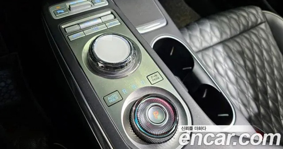 Genesis Gv70 