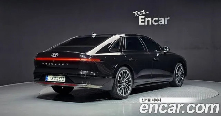 Hyundai Grandeur 