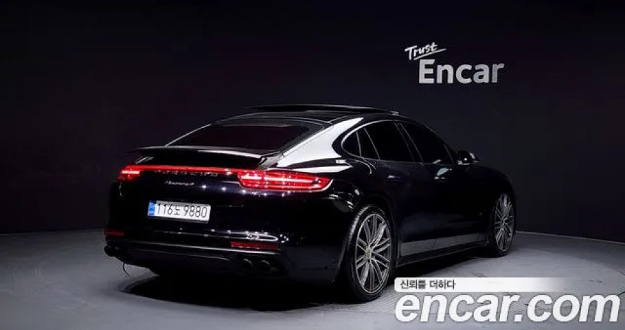 Porsche Panamera 