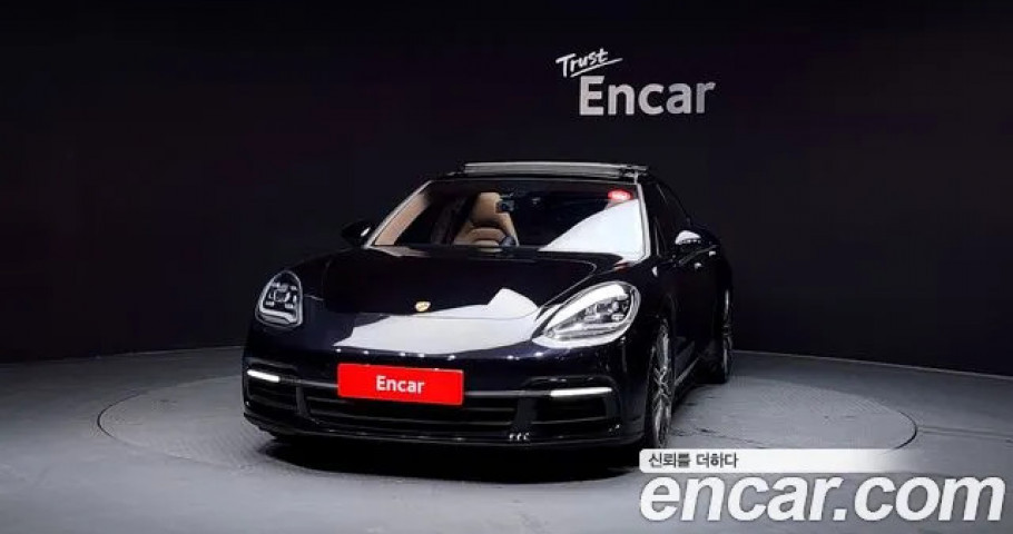Porsche Panamera 