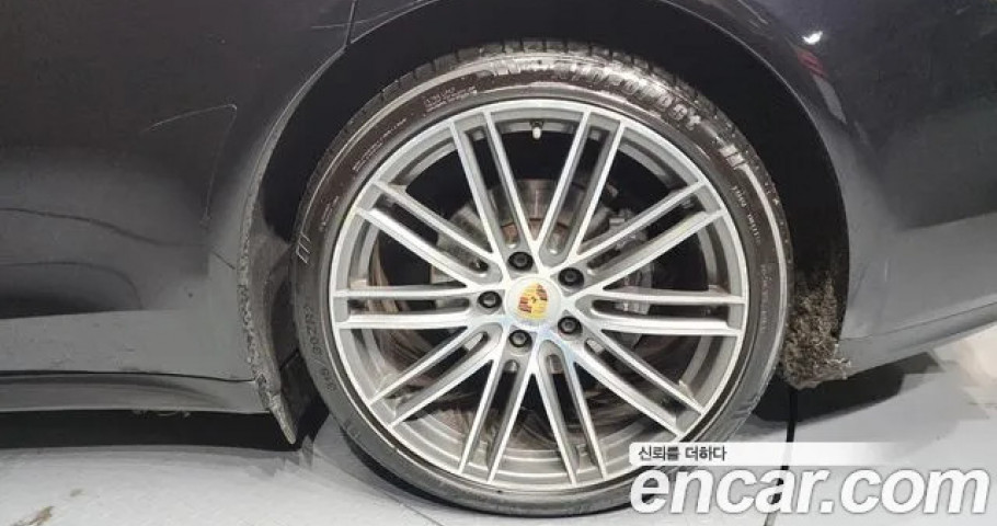Porsche Panamera 