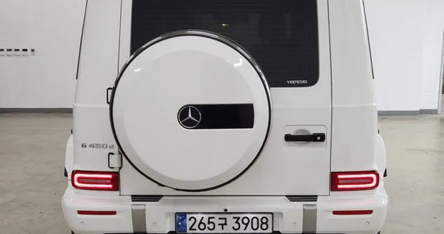 Mercedes-Benz G-Class 