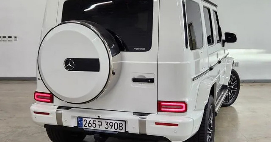 Mercedes-Benz G-Class 