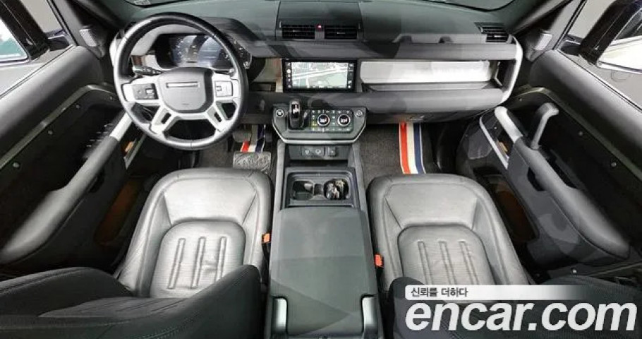 Land Rover Defender 