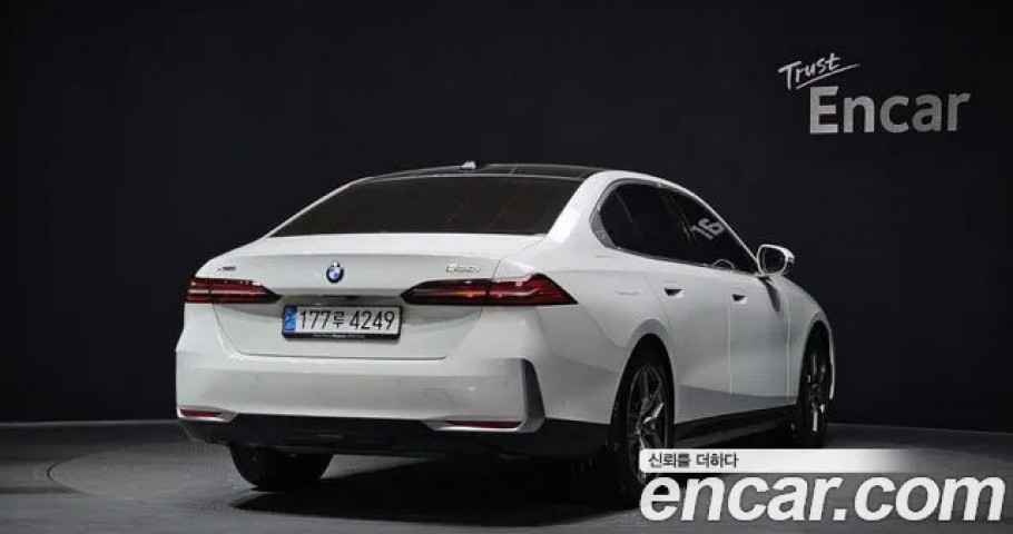 Bmw 5-Series 
