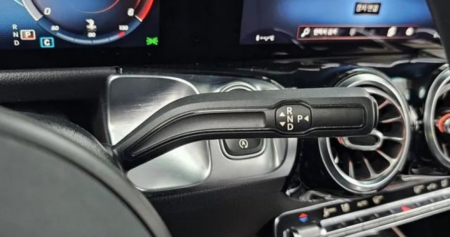 Mercedes-Benz Glb-Class 