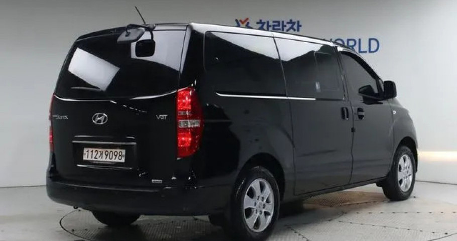 Hyundai Starex 