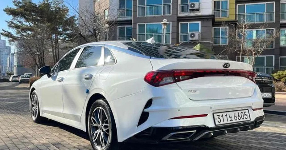 Kia K5 