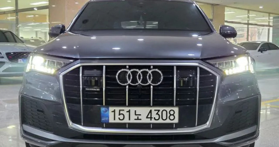 Audi Q7 