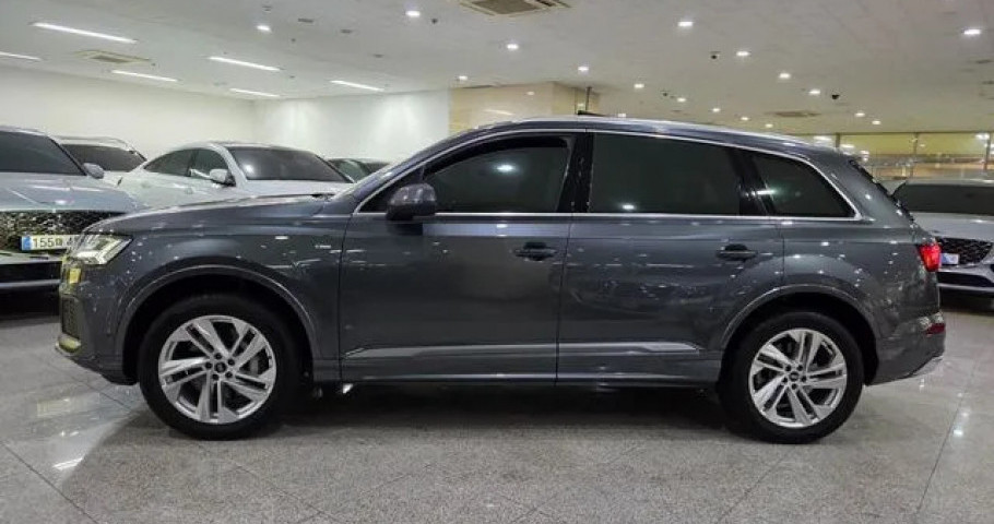 Audi Q7 