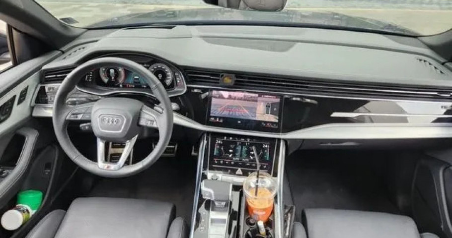 Audi Q8 