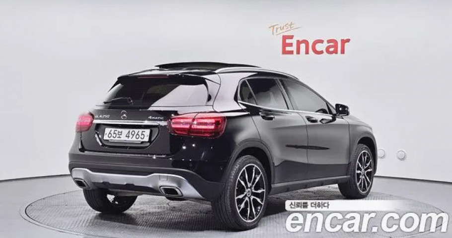 Mercedes-Benz Gla-Class 