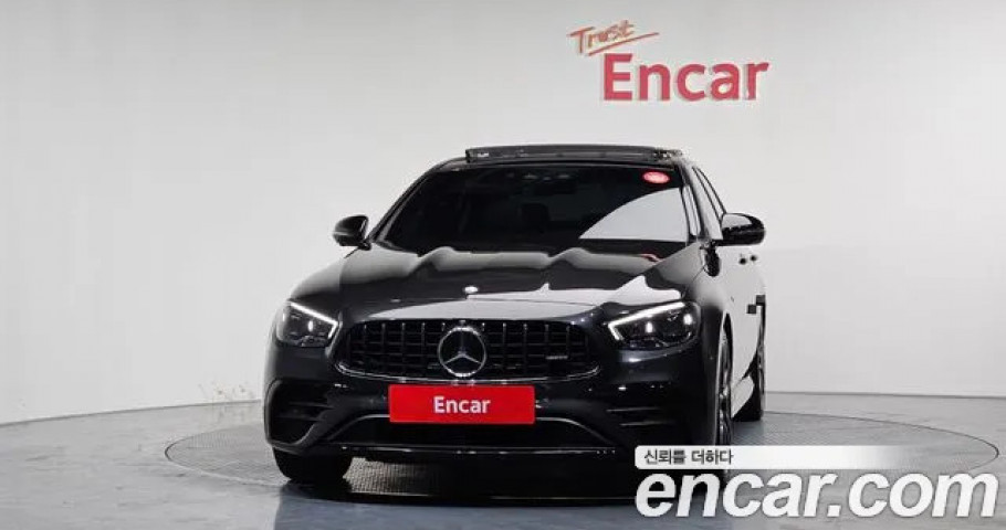 Mercedes-Benz E-Class 