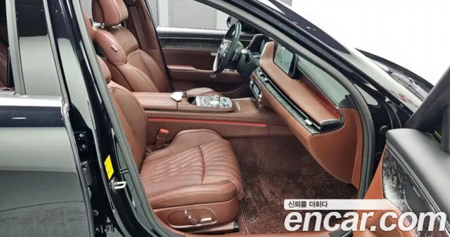 Genesis G90 