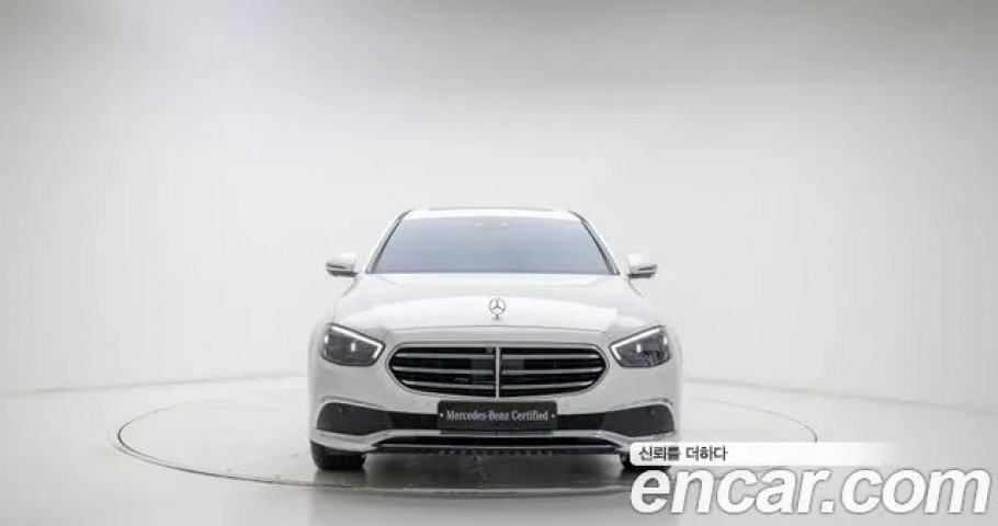 Mercedes-Benz E-Class 
