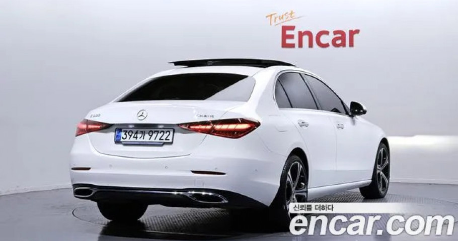 Mercedes-Benz C-Class 