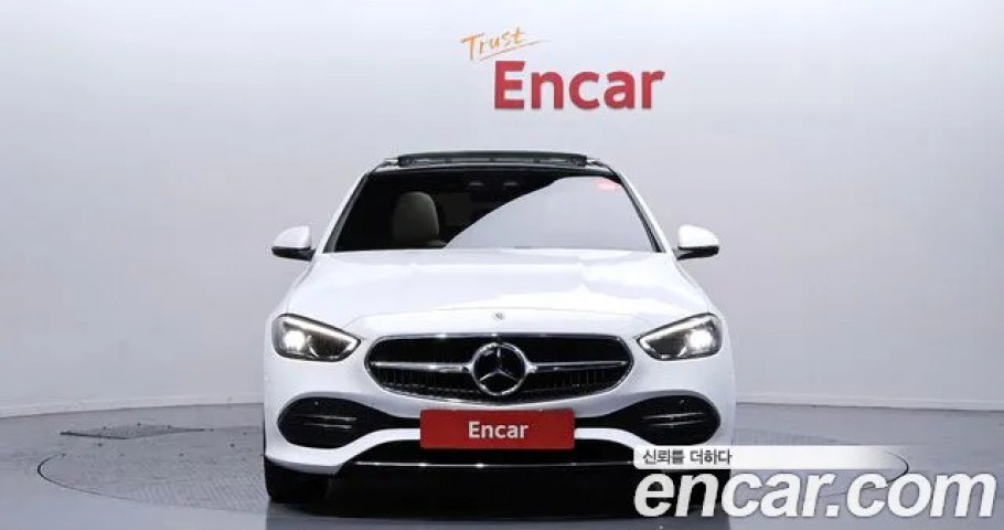 Mercedes-Benz C-Class 