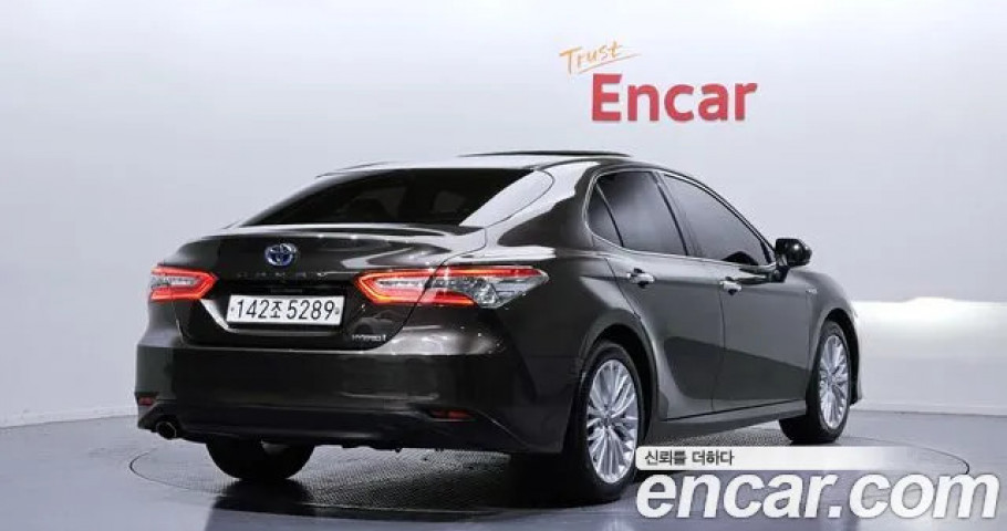 Toyota Camry 