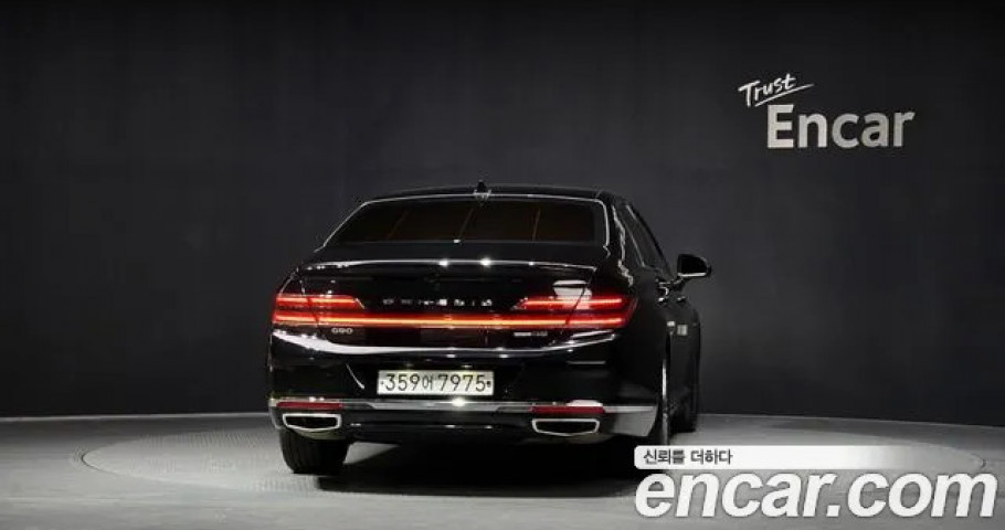 Genesis G90 