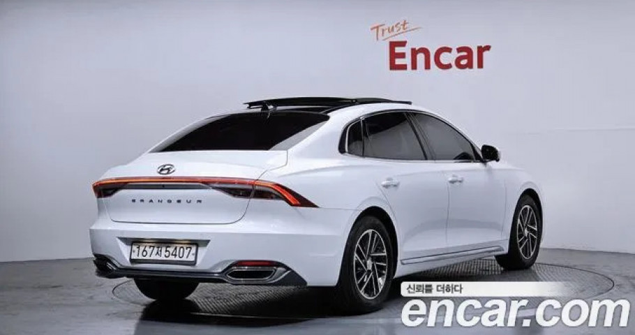 Hyundai Grandeur 