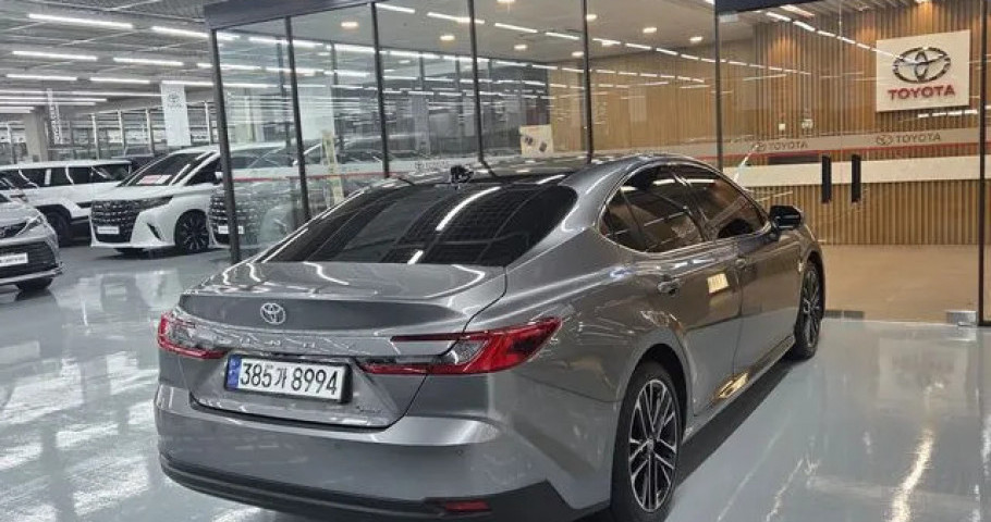 Toyota Camry 