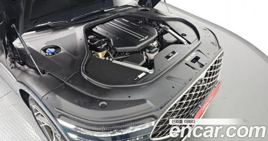 Genesis G90 