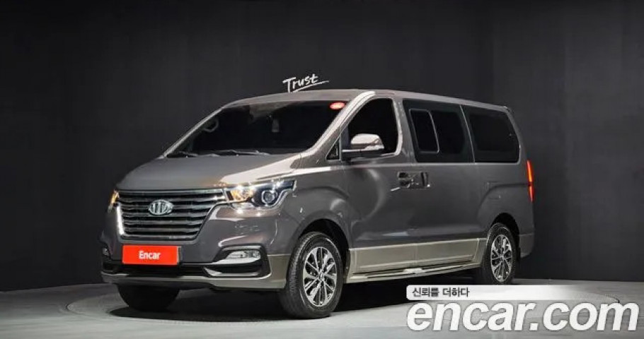 Hyundai Starex 