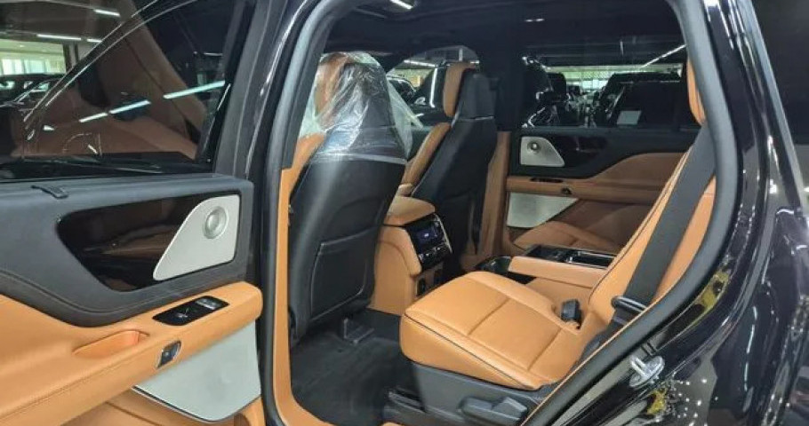 Lincoln Aviator 