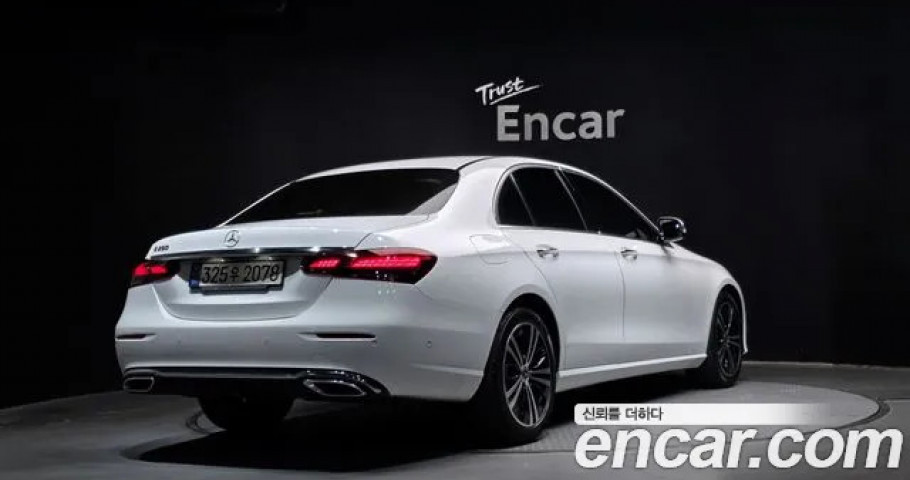 Mercedes-Benz E-Class 