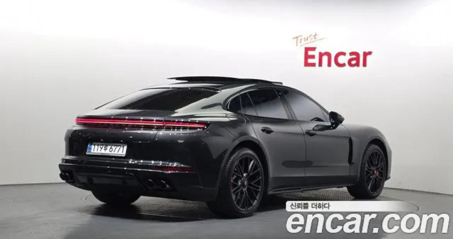 Porsche Panamera 