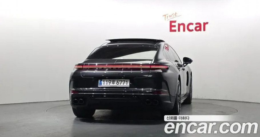 Porsche Panamera 