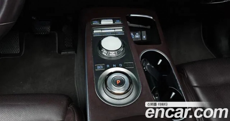 Genesis Gv70 