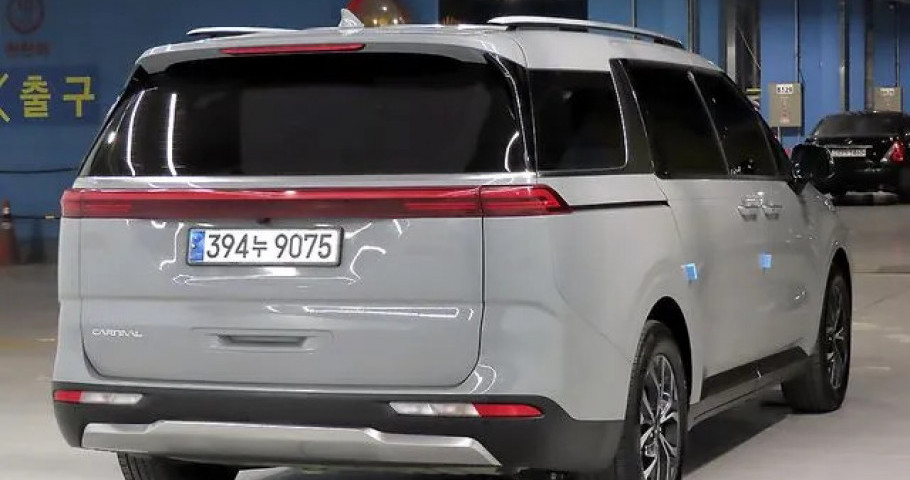Kia Carnival 