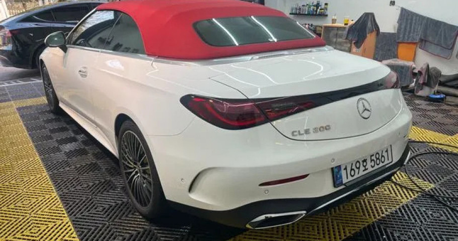 Mercedes-Benz Cle-Class 