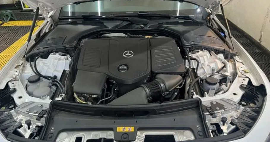 Mercedes-Benz Cle-Class 