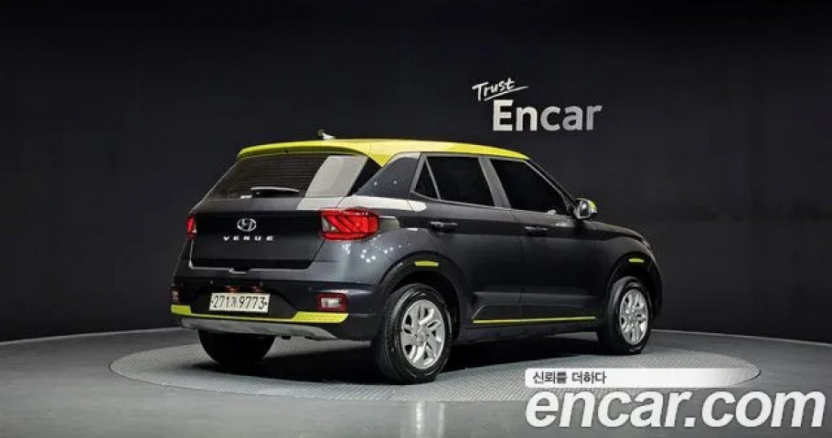 Hyundai Venue 