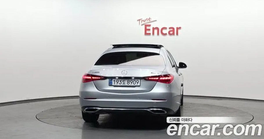 Mercedes-Benz C-Class 
