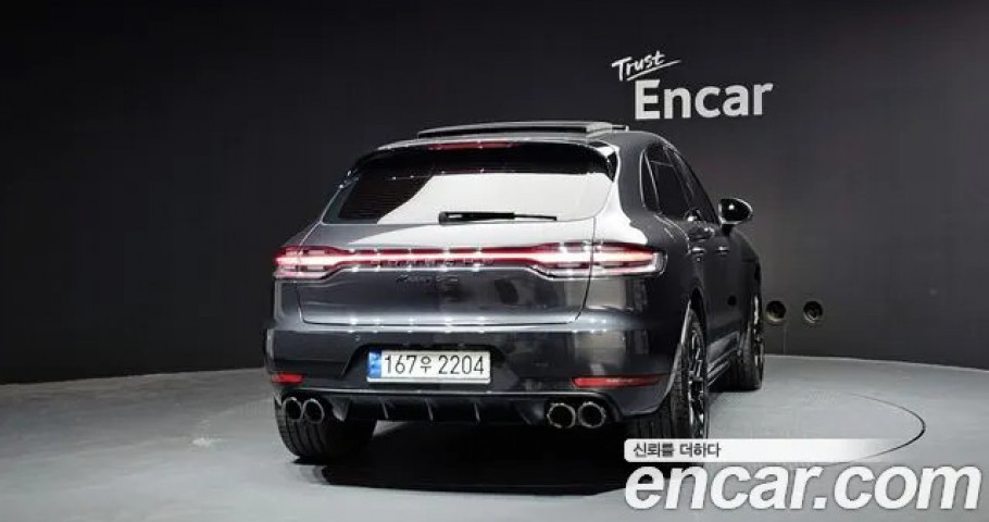 Porsche Macan 
