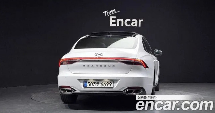 Hyundai Grandeur 